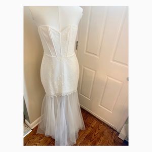 Wedding dress/prom dress